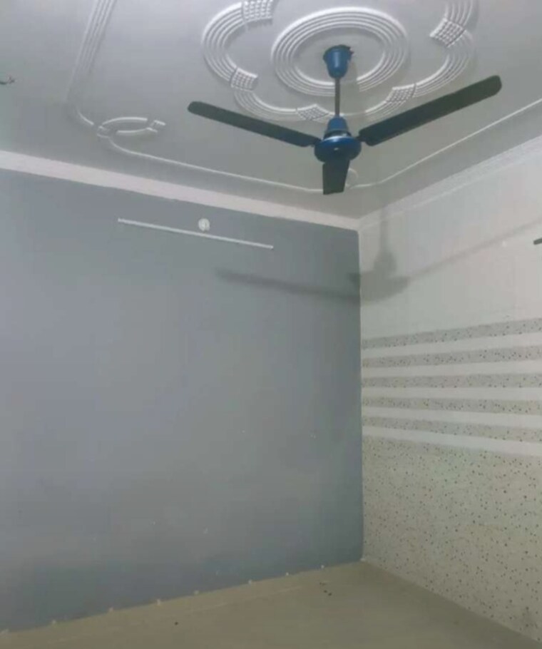 Room, hazratganj 2 Bedroom 1290 Sq.Ft. Apartment In Hazratganj Lucknow 9464212