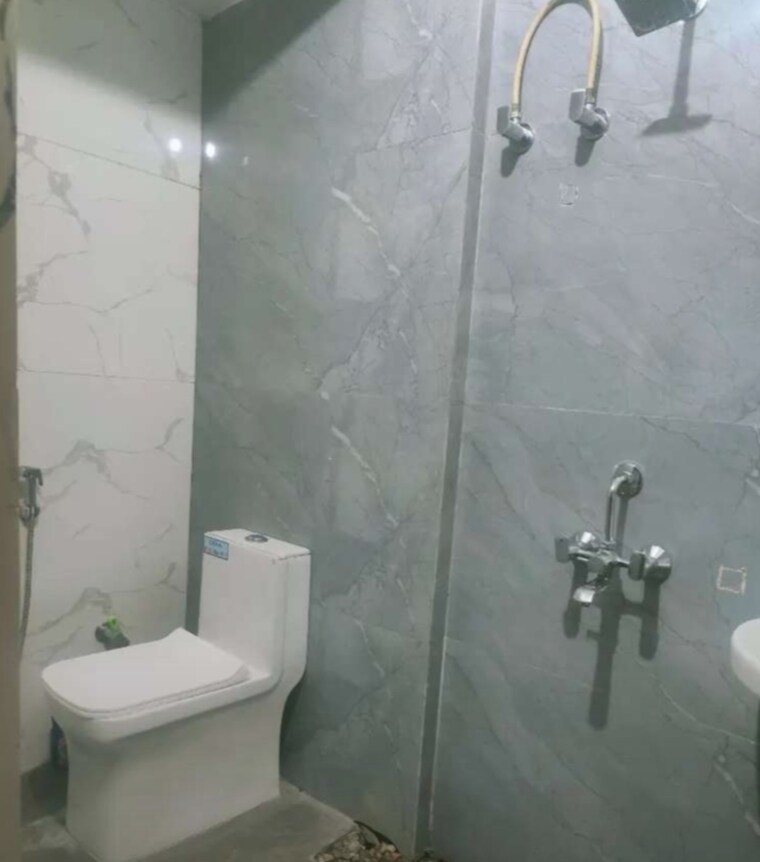 Bathroom, hazratganj 2 Bedroom 1290 Sq.Ft. Apartment In Hazratganj Lucknow 9464212