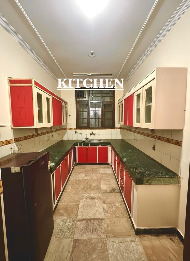 Kitchen, panchsheel enclave 4 Bedroom 600 Sq.Yd. Builder Floor In Panchsheel Enclave Delhi 9464210