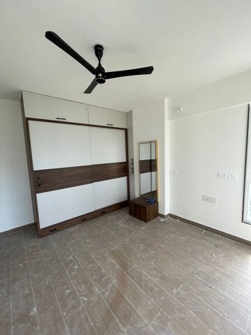 2 BHK Apartment For Rent in D And T Mountain View CHS, Senapati Bapat Road