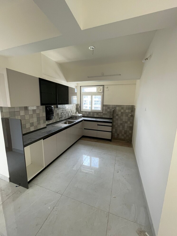Kitchen, d-and-t-mountain-view-chs 2 Bedroom 931 Sq.Ft. Apartment In Senapati Bapat Road Pune 9464211