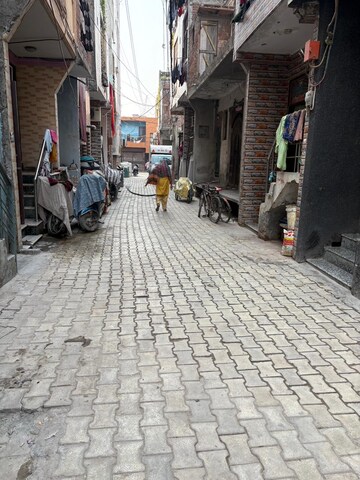  Plot – Exterior View View at Sangam Vihar - for Sale