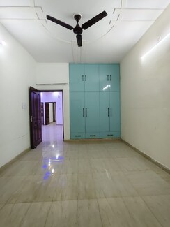 3 BHK + Pooja Room Builder Floor For Sale in Modipuram