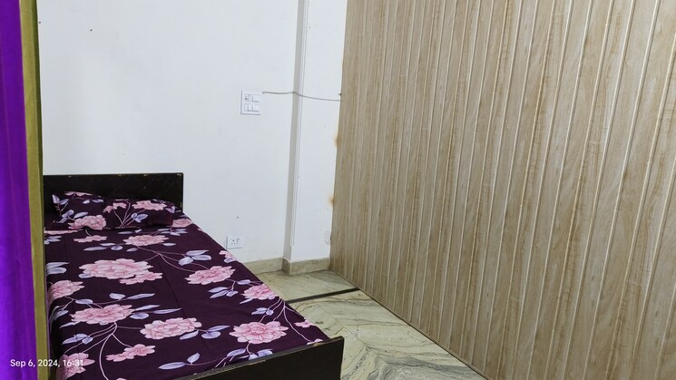 Bedroom, sector 80 Pg For Boys In Sector 80 9464236