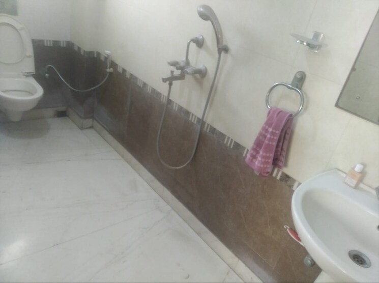 Bathroom, new town 3 Bedroom 1450 Sq.Ft. Builder Floor In New Town Kolkata 9464250