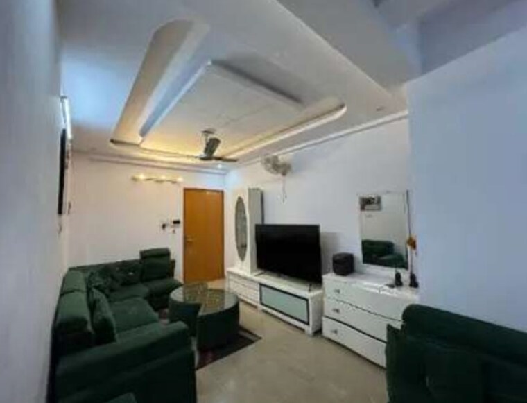 Living Room, daliganj 3 Bedroom 1200 Sq.Ft. Apartment In Daliganj Lucknow 9464261