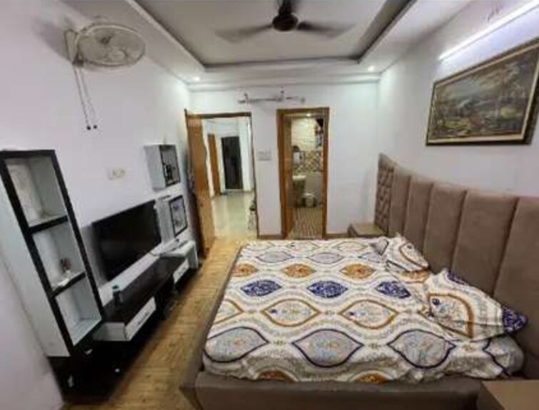 Cover Image, daliganj 3 Bedroom 1200 Sq.Ft. Apartment In Daliganj Lucknow 9464261
