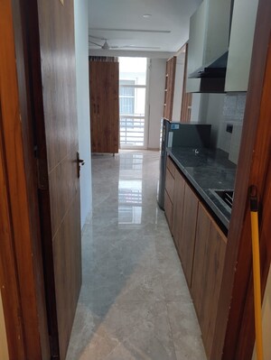 Kitchen in 1 BHK Builder Floor at Sector 39 – for Rent