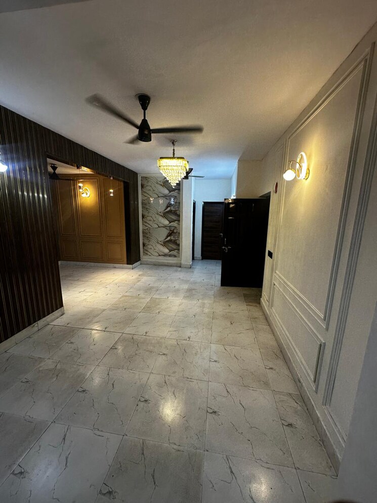 Room, sector 57 2 Bedroom 1620 Sq.Ft. Builder Floor In Sector 57 Gurgaon 9464278