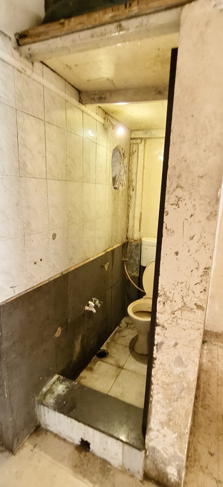 Bathroom, wadgaon sheri Commercial Shop 280 Sq.Ft. In Wadgaon Sheri Pune 9464327