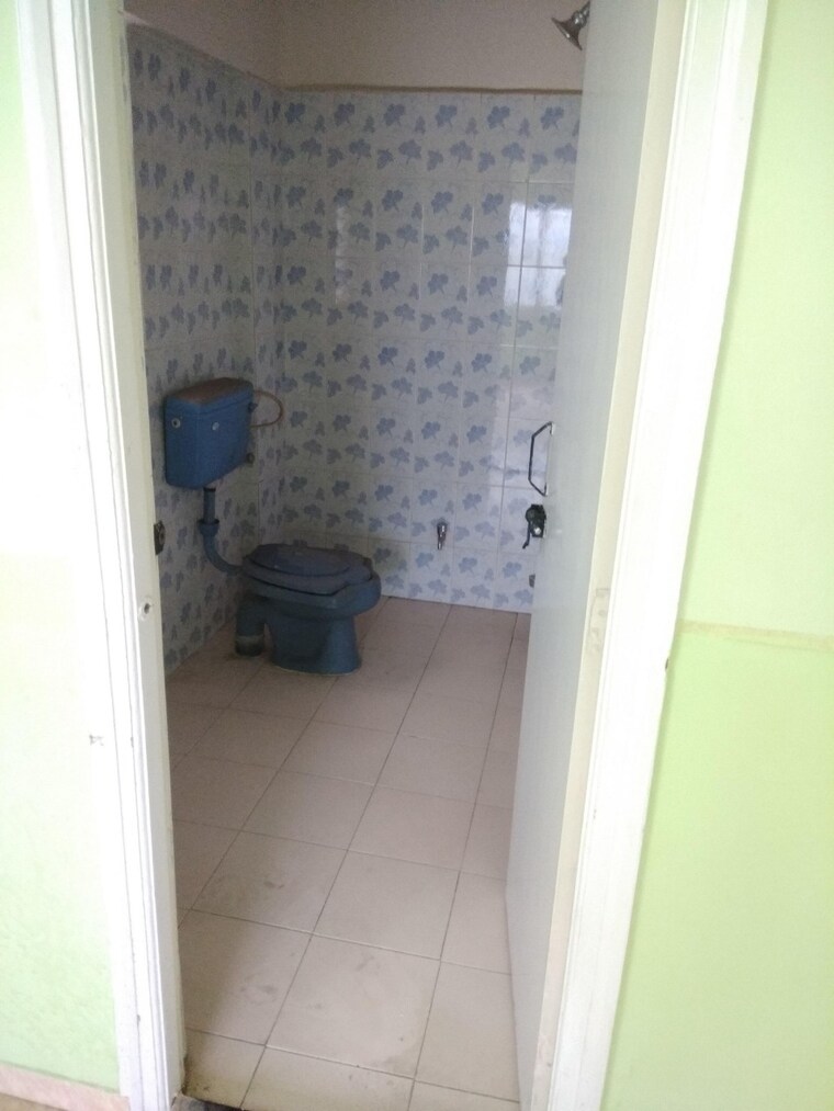 Bathroom, chintamani-residency-bhusari 2 Bedroom 800 Sq.Ft. Apartment In Bhusari Colony Pune 9464311