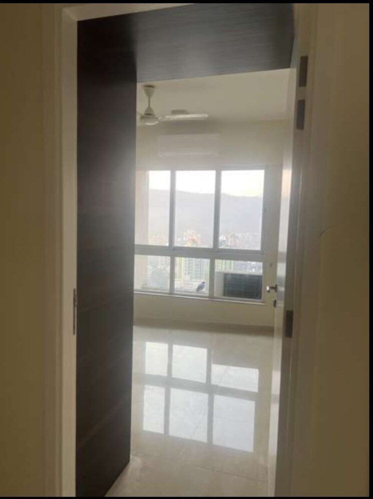 Room, hiranandani-meadows 3 Bedroom 1345 Sq.Ft. Apartment In Manpada Thane 9464322