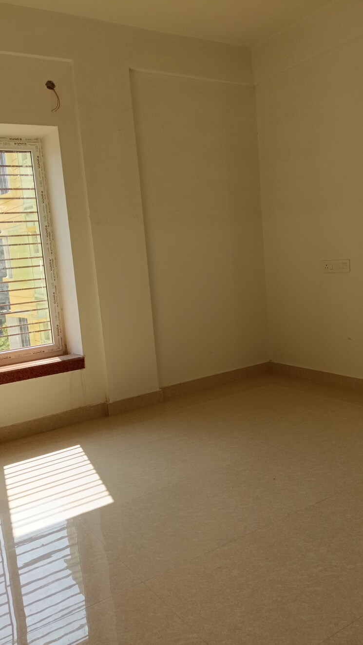 Room, natural-awas 2 Bedroom 1030 Sq.Ft. Apartment In Chinar Park Kolkata 9464350