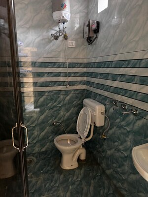 Bathroom in 1 BHK Independent House at Sector 40 – for Rent