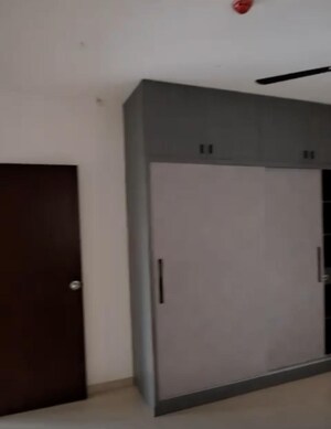 Furnished Amenities in 2.5 BHK Apartment at Marina Skies, Hi Tech City – for Rent