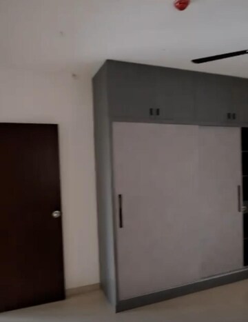 Furnished Amenities in 2.5 BHK Apartment at Marina Skies, Hi Tech City – for Rent