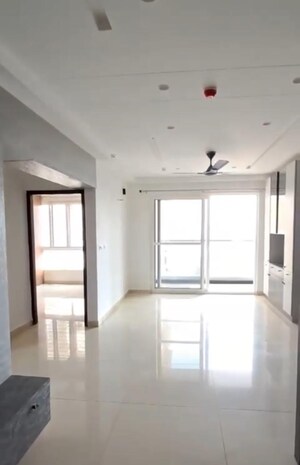 Room in 2.5 BHK Apartment at Marina Skies, Hi Tech City – for Rent