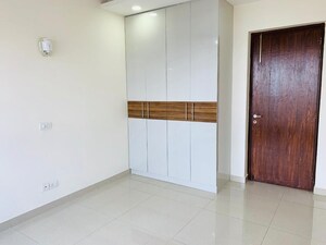 3.5 BHK Apartment For Rent in Habitat 44, Sector 44