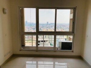 Room in 3.5 BHK Apartment at Habitat 44, Sector 44 – for Rent