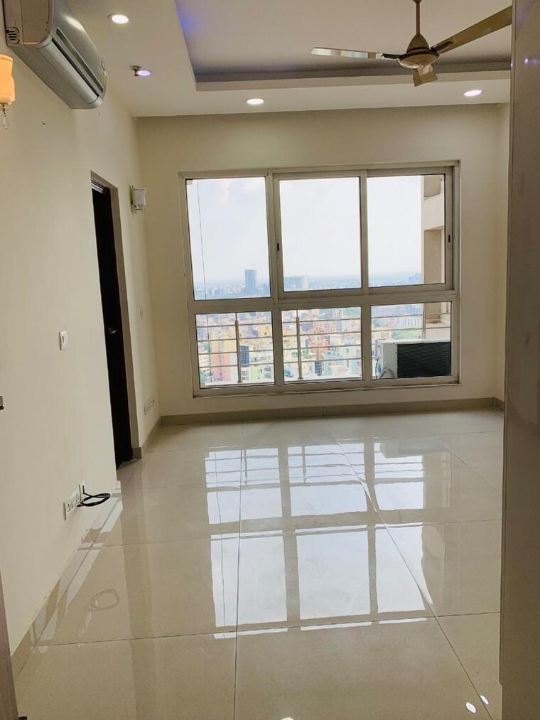 Room, habitat-44 3.5 Bedroom 2160 Sq.Ft. Apartment In Sector 44 Noida 9464425
