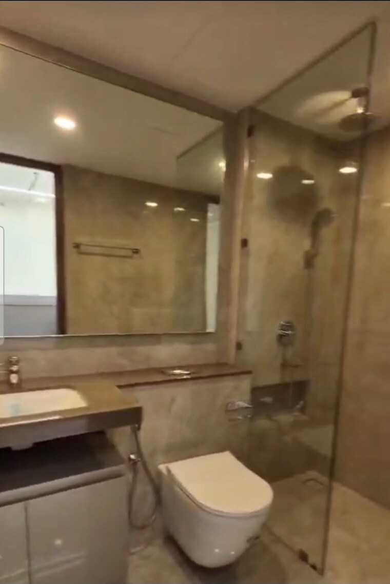 Bathroom, hiranandani-lake-enclave-glendale 4 Bedroom 1764 Sq.Ft. Apartment In Thane West Thane 9464436