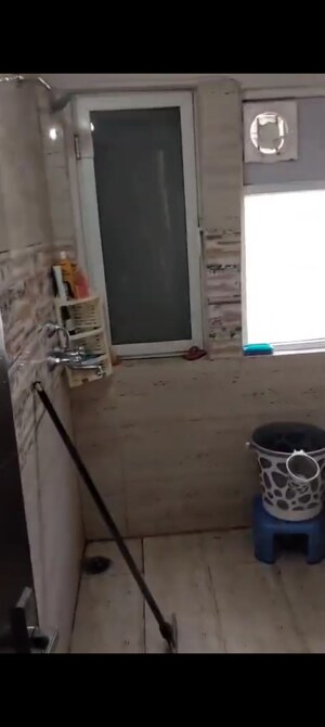 Parking in 3 BHK Apartment at Amrapali Golf Homes, Sector 4 Greater Noida – for Rent