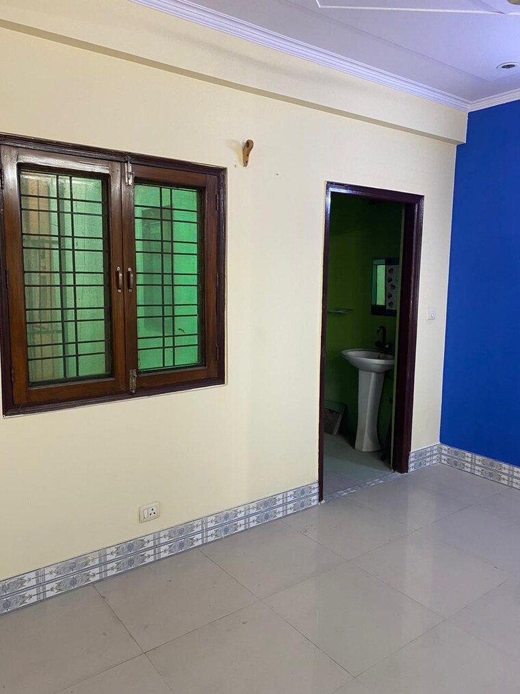 Room, rwa-apartments-sector-47 1 Bedroom 750 Sq.Ft. Builder Floor In Sector 47 Noida 9464518