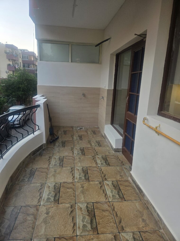 Balcony, mansa devi 3 Bedroom 1500 Sq.Ft. Apartment In Mansa Devi Panchkula 9464547