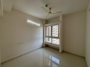 Room in 2 BHK Apartment at Nyati Elysia, Kharadi – for Rent