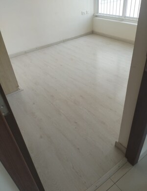 Room in 3 BHK Apartment at Shapoorji Pallonji Joyville Gurgaon, Sector 102 – for Rent