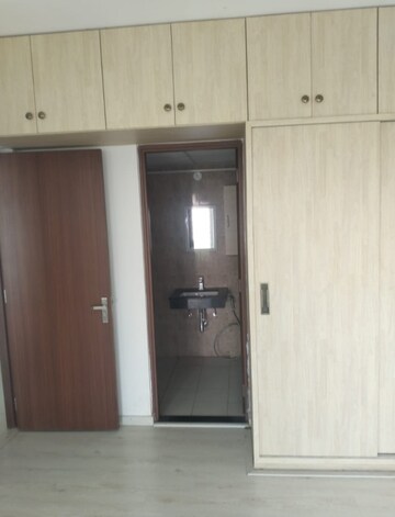 Building Lobby in 3 BHK Apartment at Shapoorji Pallonji Joyville Gurgaon, Sector 102 – for Rent