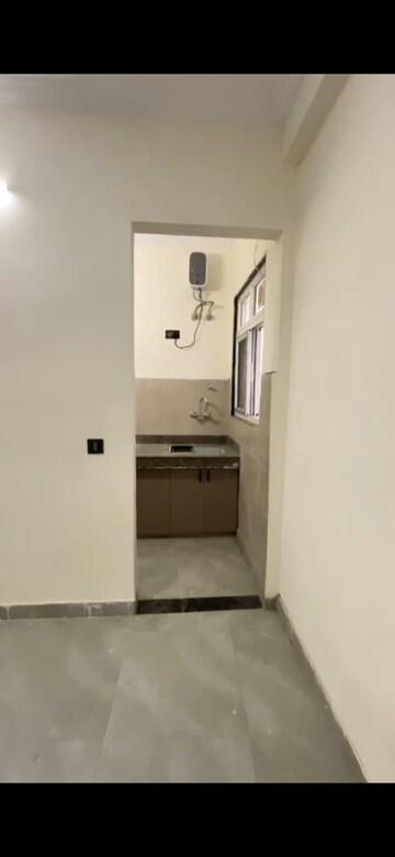 1 BHK Independent House For Rent in Sector 23a