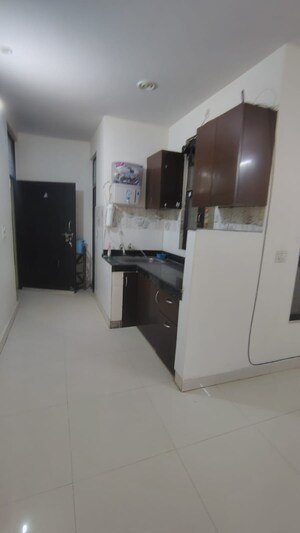 Team Area in 1 BHK Builder Floor at Dwarka Mor – for Rent