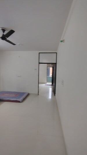 Room in 1 BHK Builder Floor at Dwarka Mor – for Rent