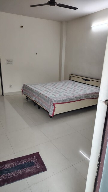 Bedroom in 1 BHK Builder Floor at Dwarka Mor – for Rent