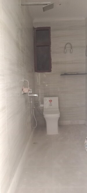 Bathroom in 1 BHK Builder Floor at Saket – for Rent