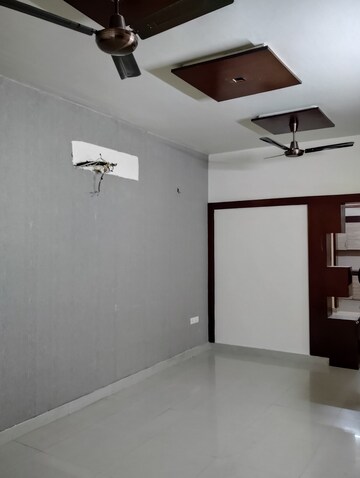 Hall in 2 BHK Independent House at Sector 16 – for Rent