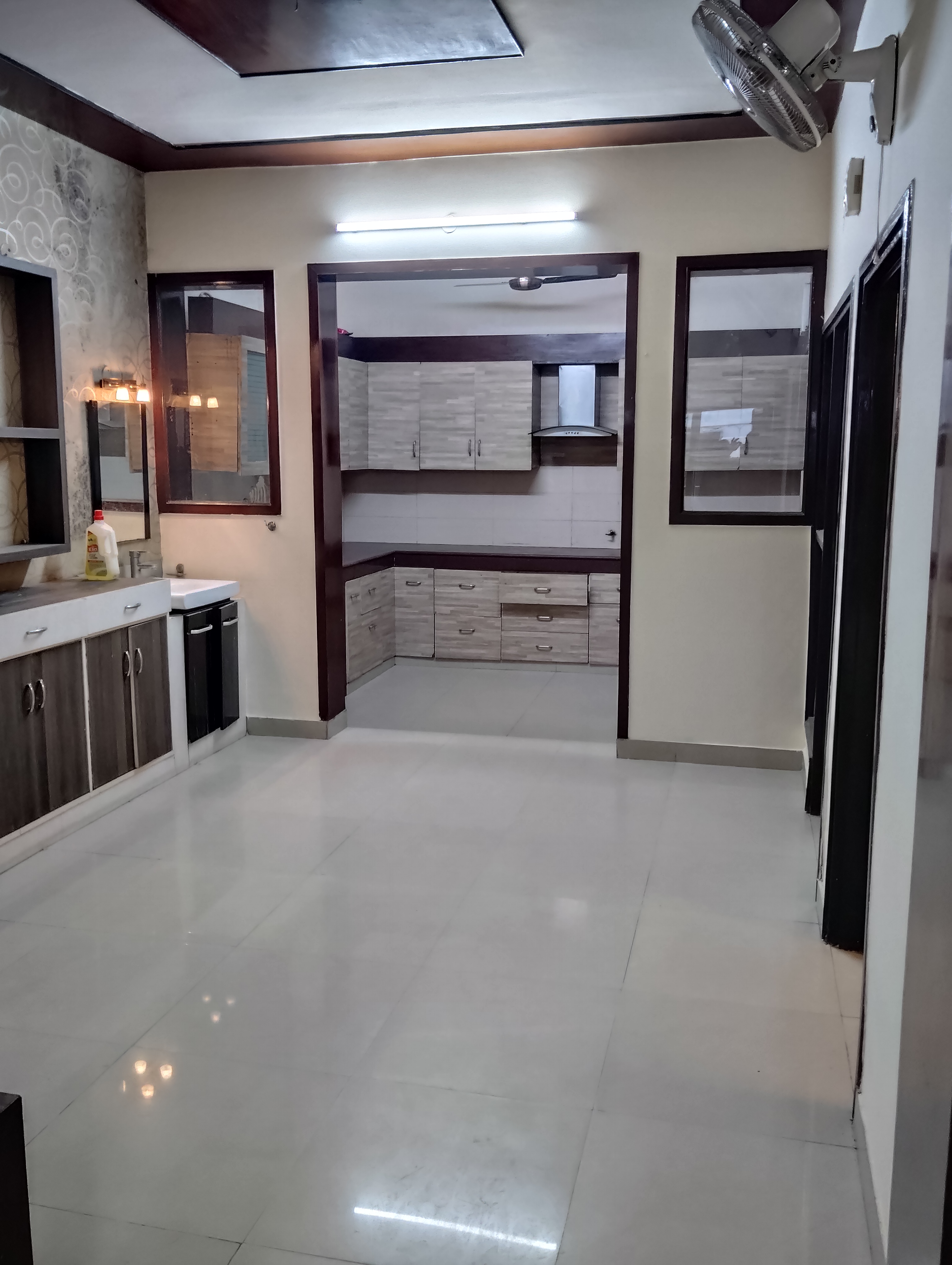 2 BHK Independent House For Rent in Sector 16