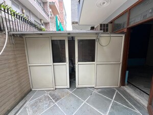 Bathroom in 2 BHK Builder Floor at Palam Vihar – for Rent