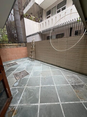 Balcony in 2 BHK Builder Floor at Palam Vihar – for Rent