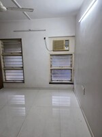 2 BHK 850 Sq.Ft. Apartment in Samkeet CHS