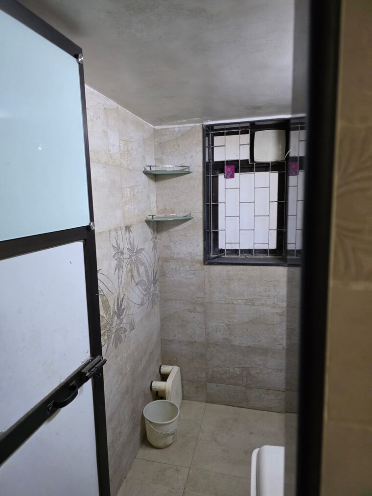 Bathroom, samkeet-chs 2 Bedroom 850 Sq.Ft. Apartment In Vile Parle East Mumbai 9464650