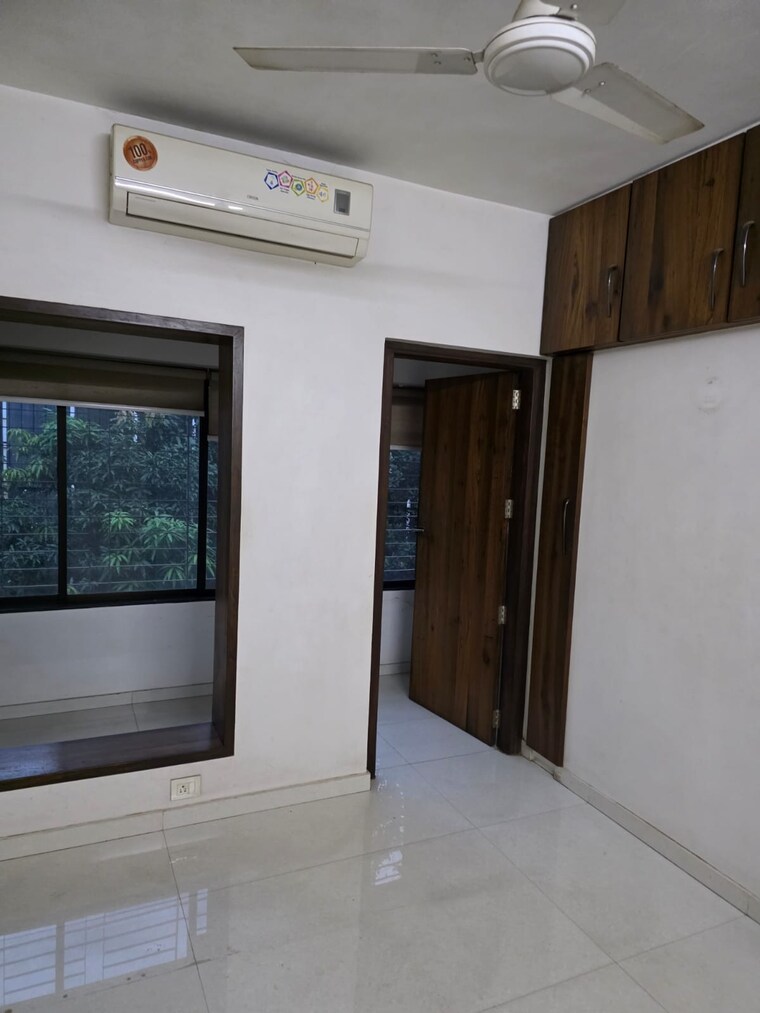 Room, samkeet-chs 2 Bedroom 850 Sq.Ft. Apartment In Vile Parle East Mumbai 9464650