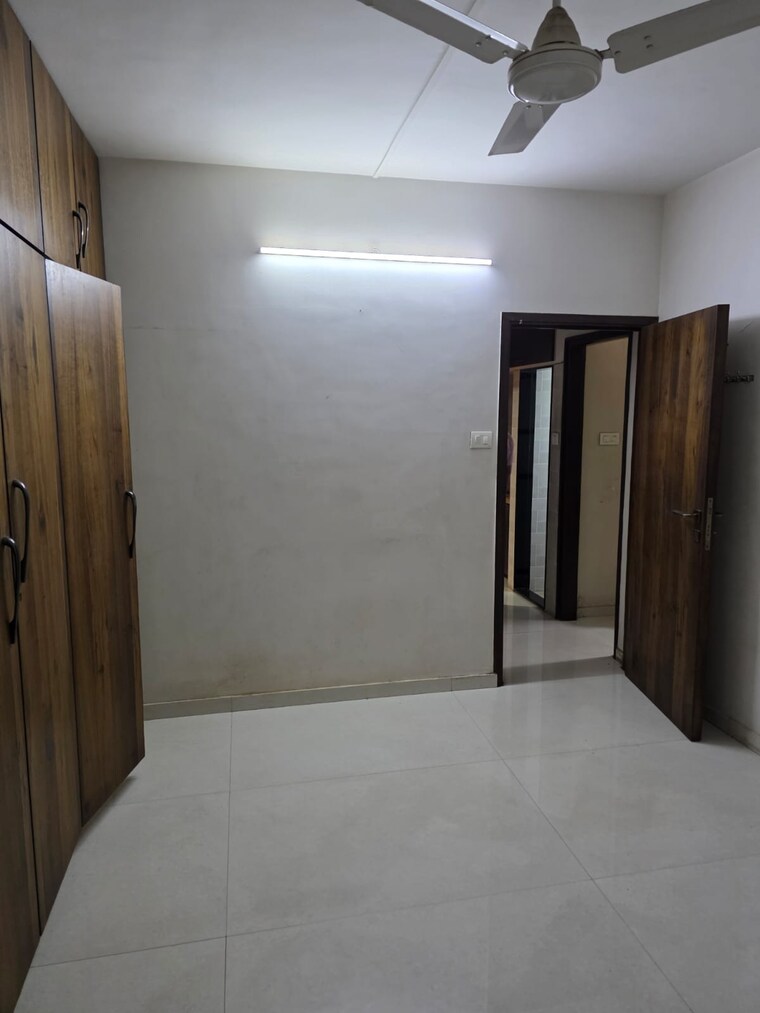 Room, samkeet-chs 2 Bedroom 850 Sq.Ft. Apartment In Vile Parle East Mumbai 9464650