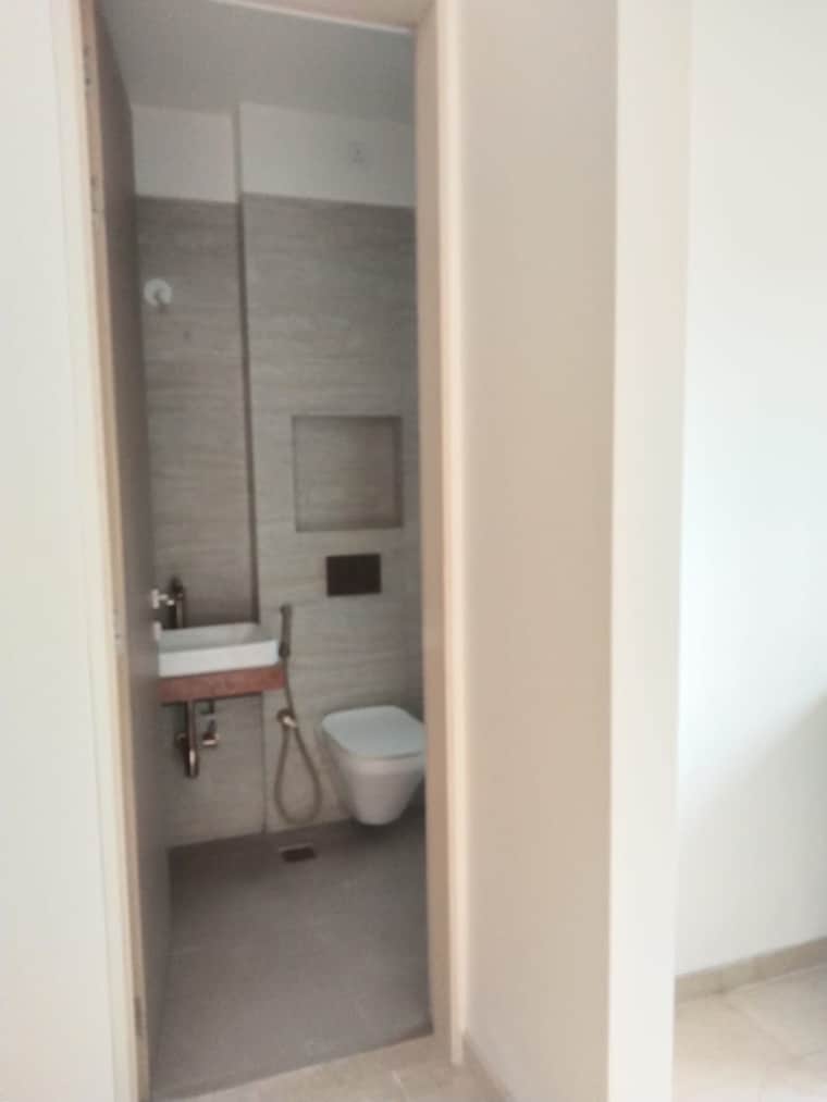 Bathroom, godrej-rks 2 Bedroom 728 Sq.Ft. Apartment In Chembur Mumbai 9464656