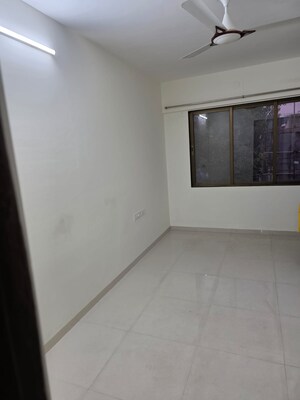 Room in 2 BHK Apartment at Samkeet CHS, Vile Parle East – for Rent