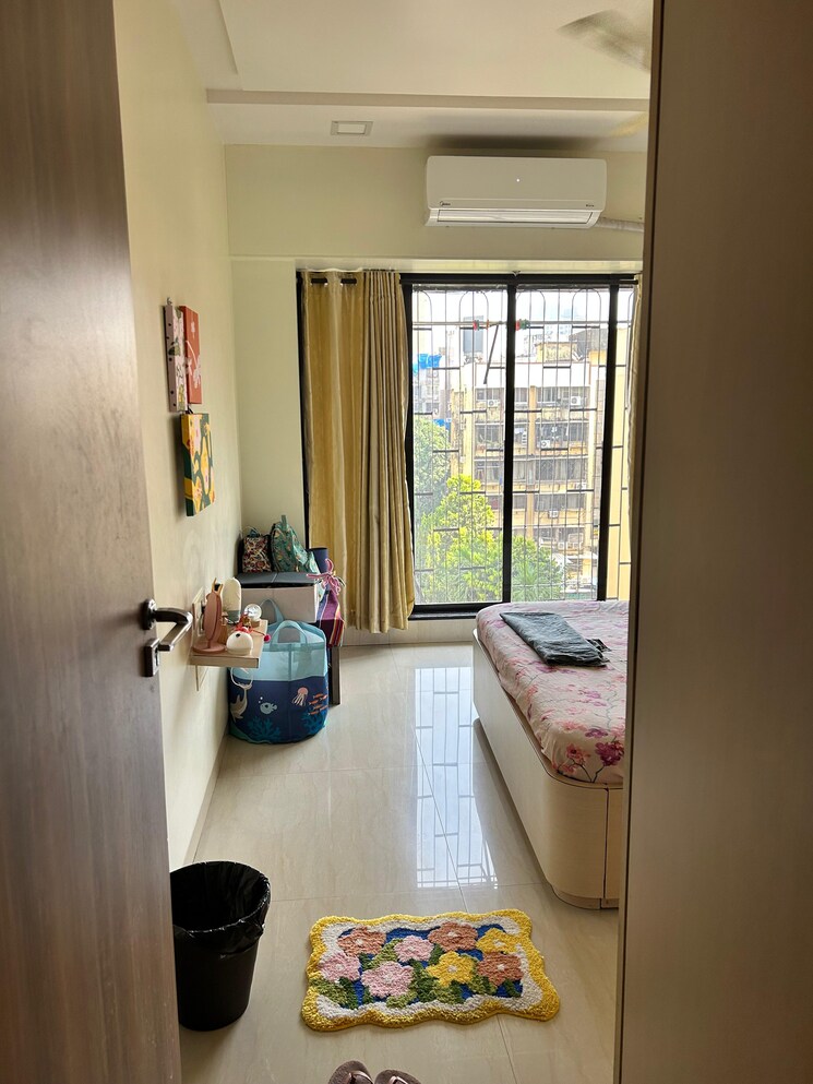 Living Room, best-complex-andheri-west 1 Bedroom 500 Sq.Ft. Apartment In Andheri West Mumbai 9464668