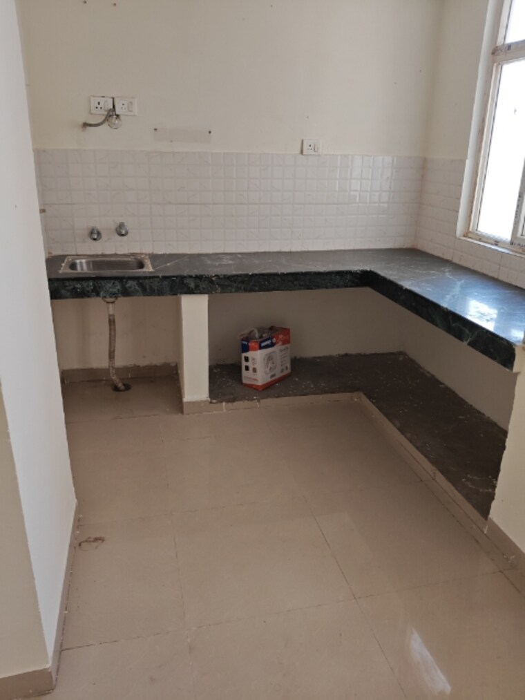 Kitchen, shree-vardhman-green-court 2 Bedroom 626 Sq.Ft. Apartment In Sector 90 Gurgaon 9464689