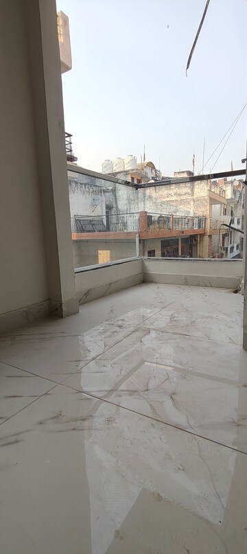 Balcony in 1 BHK Builder Floor at Chattarpur – for Rent