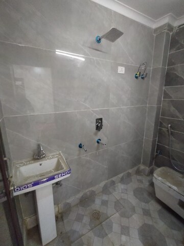 Bathroom in 2 BHK Builder Floor at Dwarka Mor – for Rent